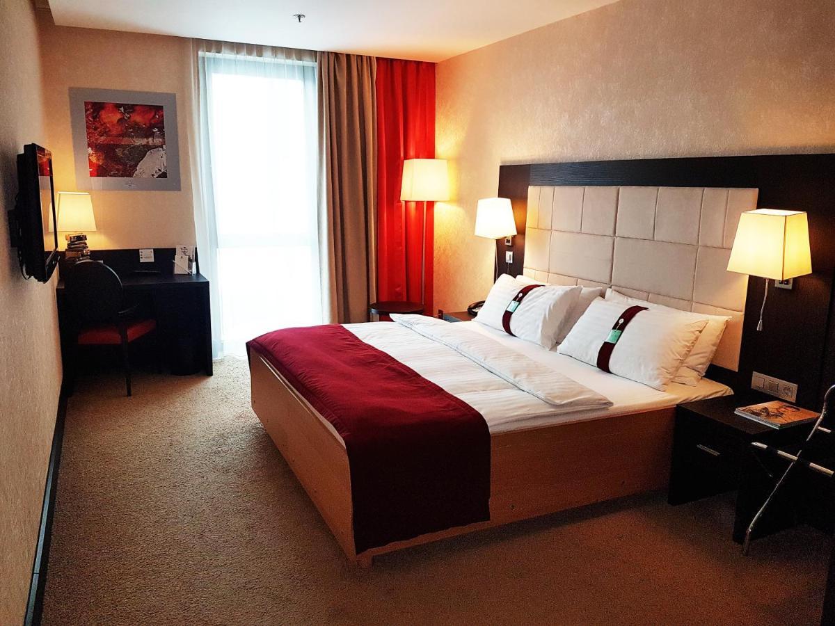 Holiday Inn Trnava By Ihg Esterno foto