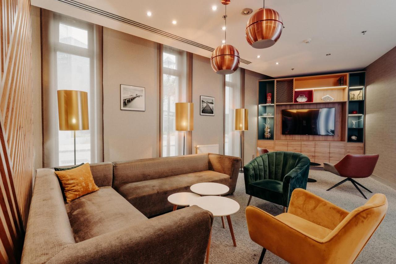 Holiday Inn Trnava By Ihg Esterno foto