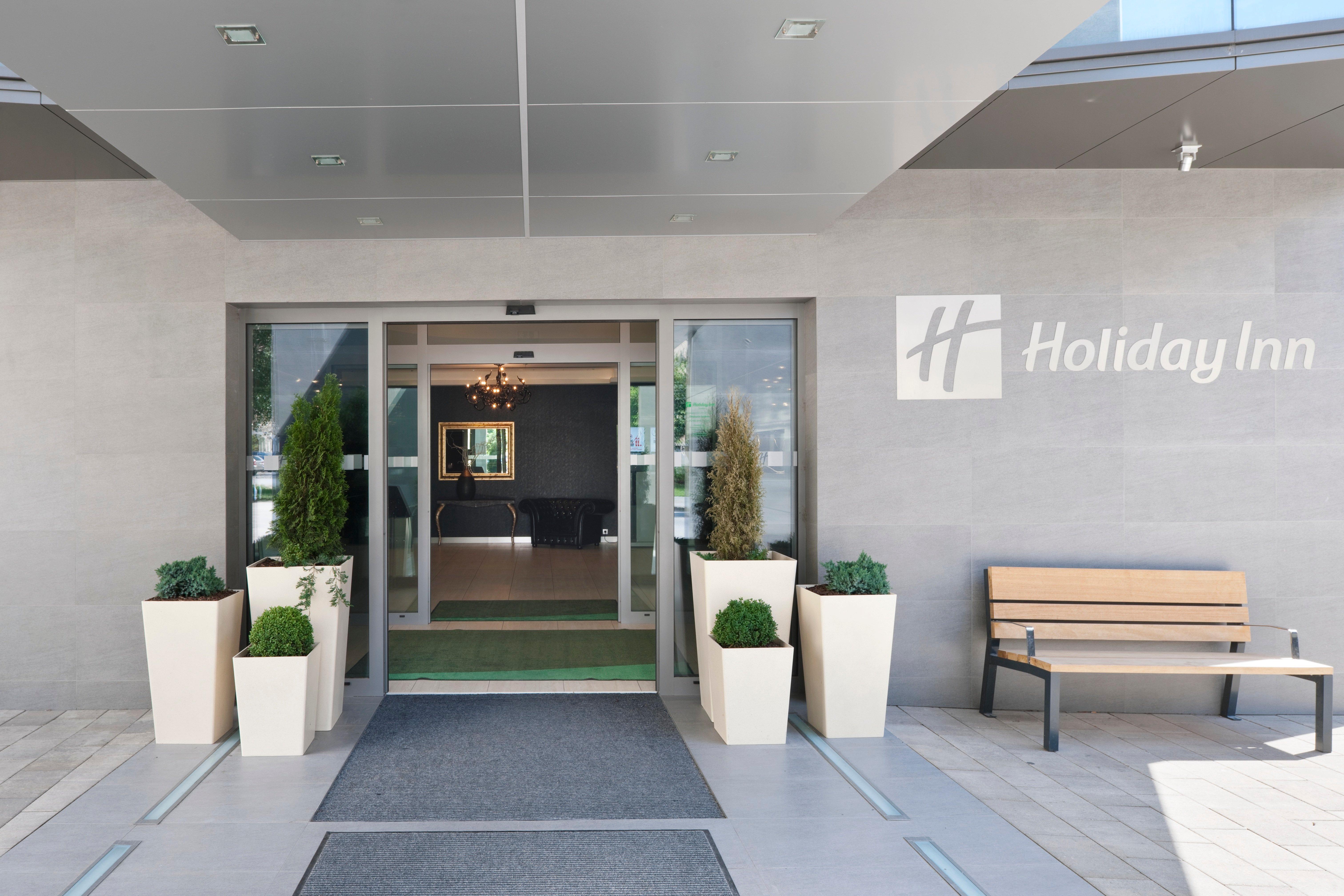 Holiday Inn Trnava By Ihg Esterno foto