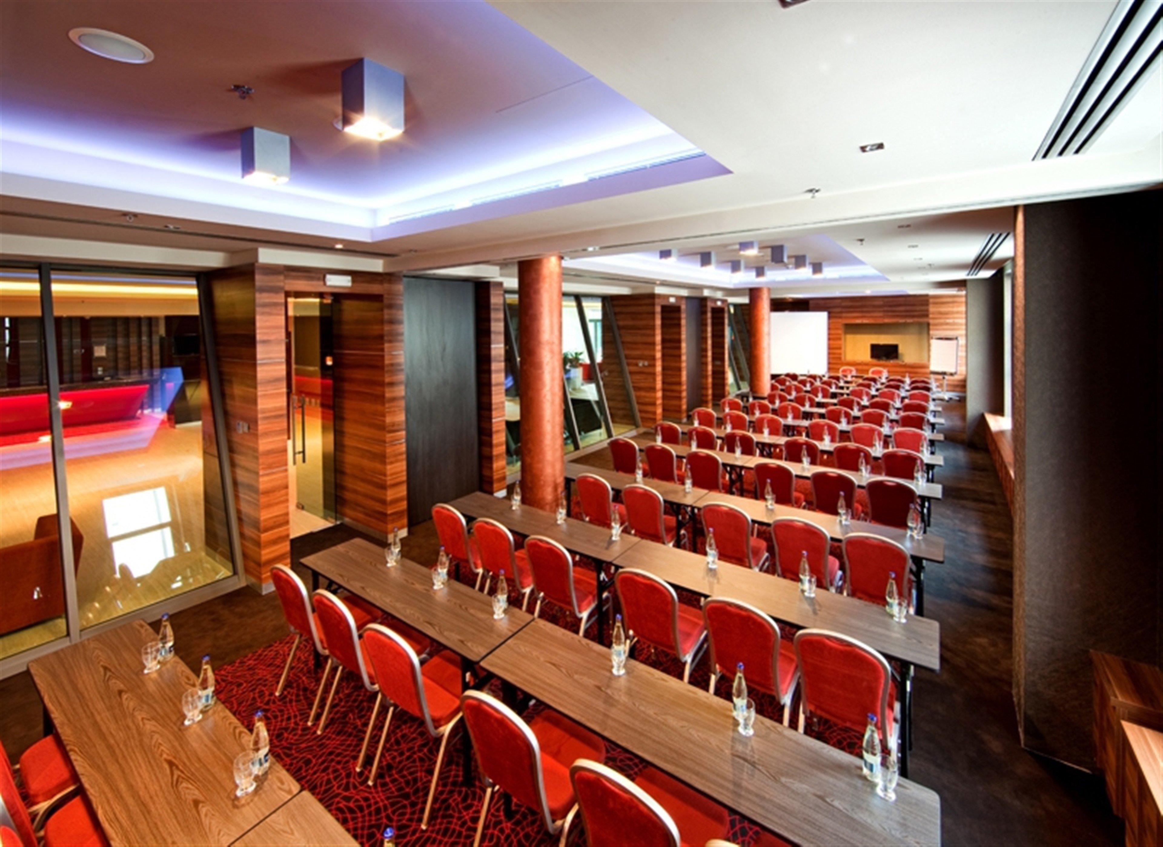 Holiday Inn Trnava By Ihg Esterno foto