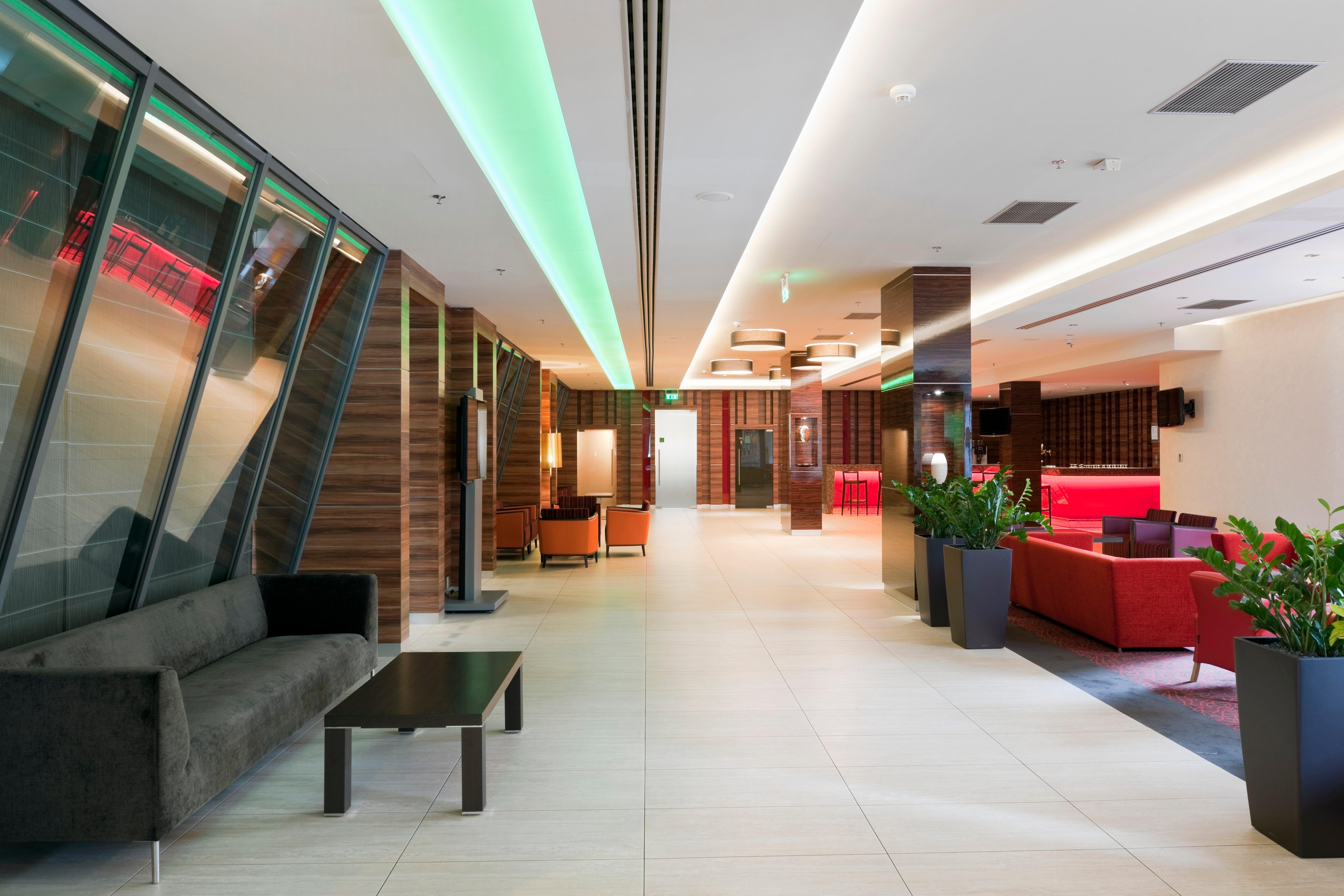 Holiday Inn Trnava By Ihg Esterno foto