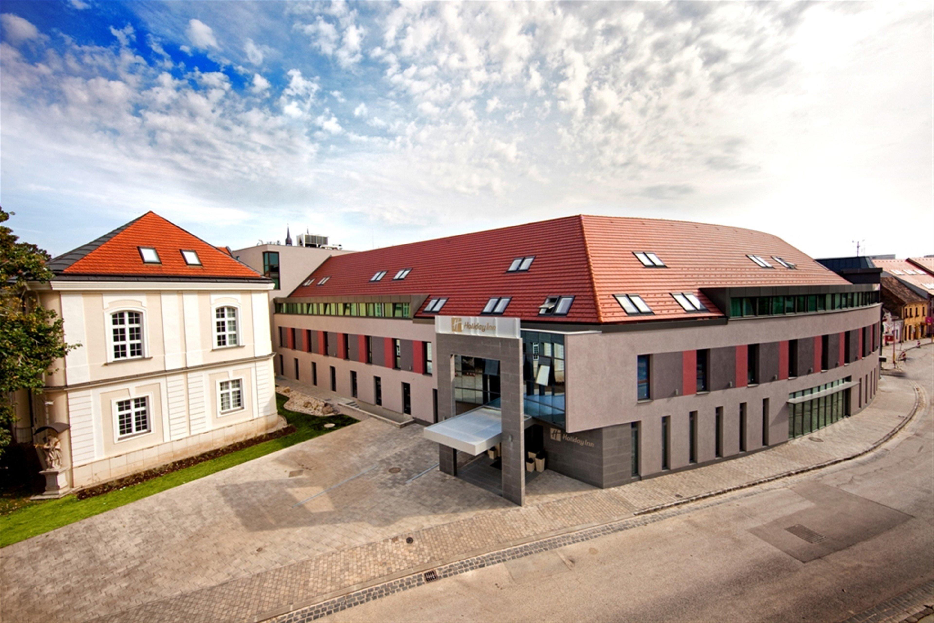 Holiday Inn Trnava By Ihg Esterno foto