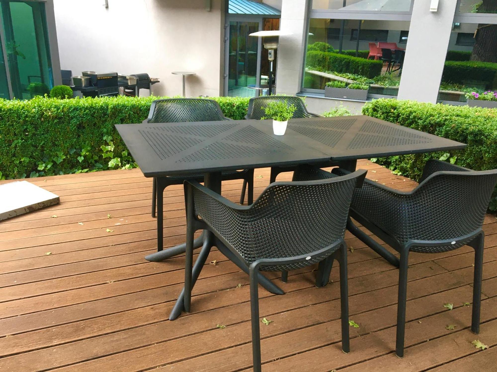 Holiday Inn Trnava By Ihg Esterno foto